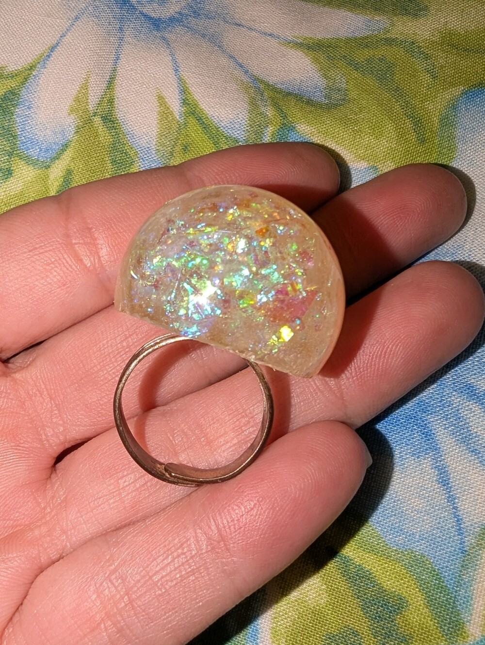 EVC IRIDESCENT LUCITE RING - Picture 5 of 11